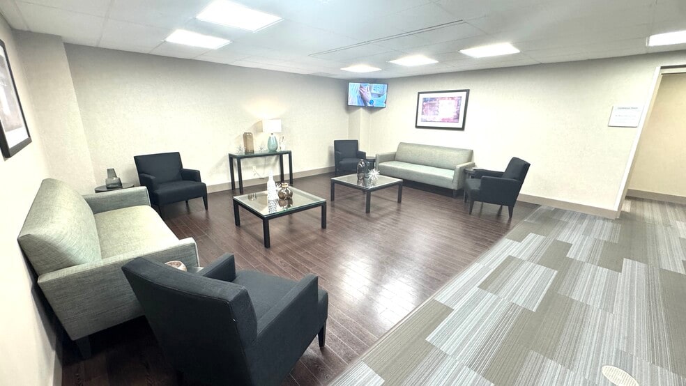 More Photos Of 6133 Rockside Rd, Independence Office For Sale