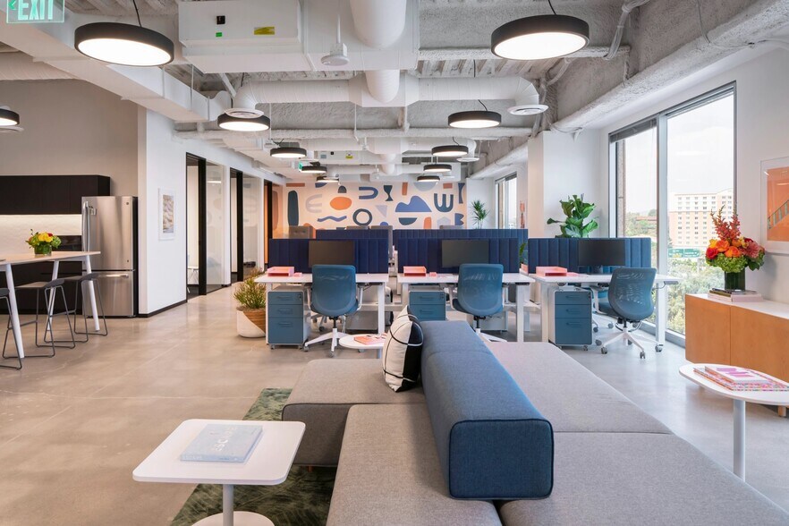 More Photos Of 6601 Center Dr W, Los Angeles Office For Lease