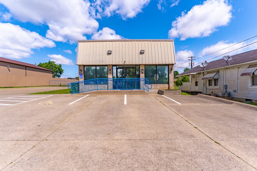 Primary Photo Of 1651 S Green St, Henderson Daycare Center For Sale