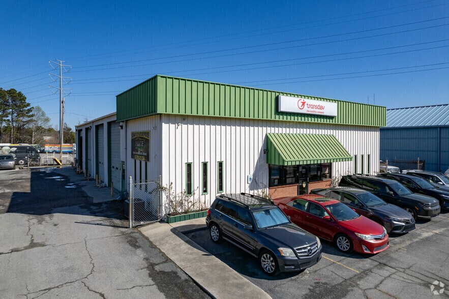 More Photos Of 3920 Ogeechee Rd, Savannah Service For Sale