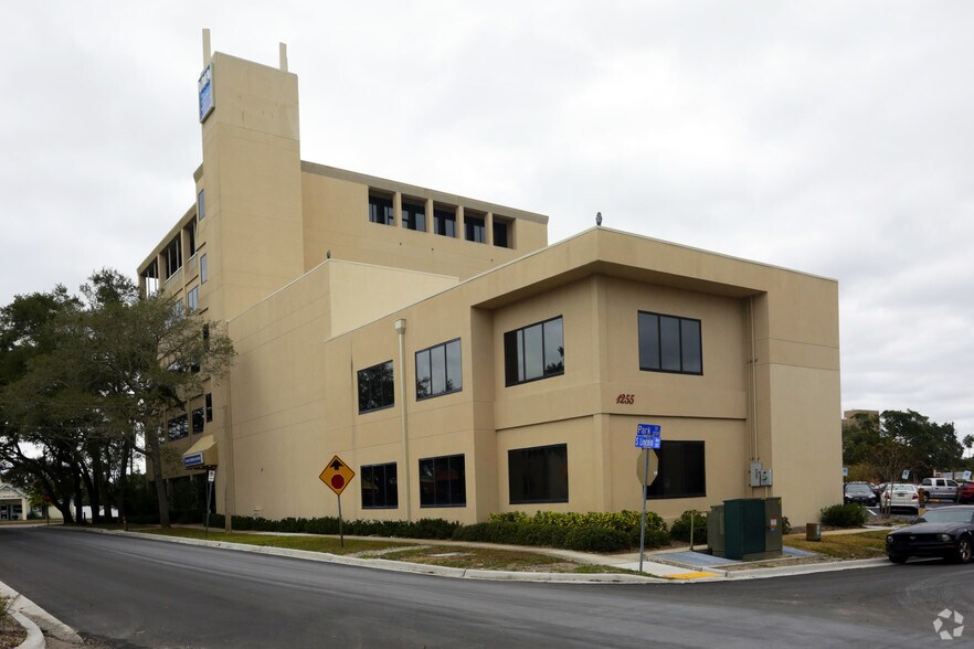 More Photos Of 1255 Cleveland St, Clearwater Office For Lease