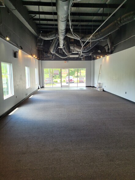 More Photos Of 1398 Boiling Springs Rd, Spartanburg Unknown For Lease
