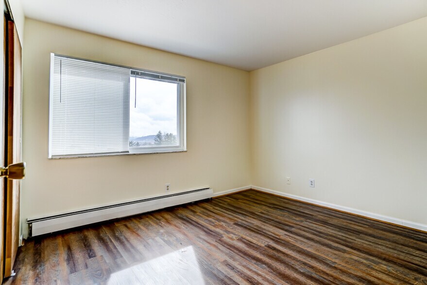 More Photos Of 1668 Glen Parker Ave, Cincinnati Multifamily For Sale