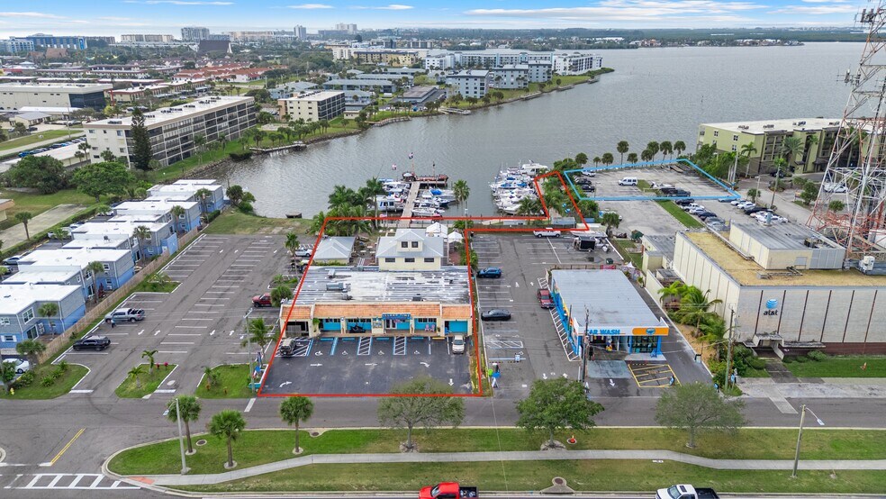 More Photos Of 400-408 W Cocoa Beach Cswy, Cocoa Beach Restaurant For Sale