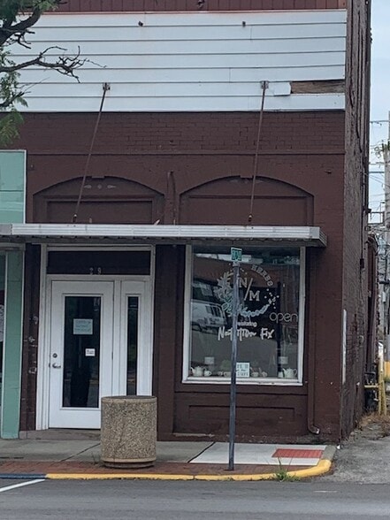 More Photos Of 229-231 E Court St, Washington Court House Storefront Retail Office For Sale