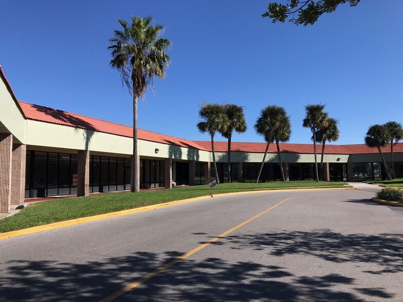 More Photos Of 6463-6585 102nd Ave, Pinellas Park Unknown For Lease