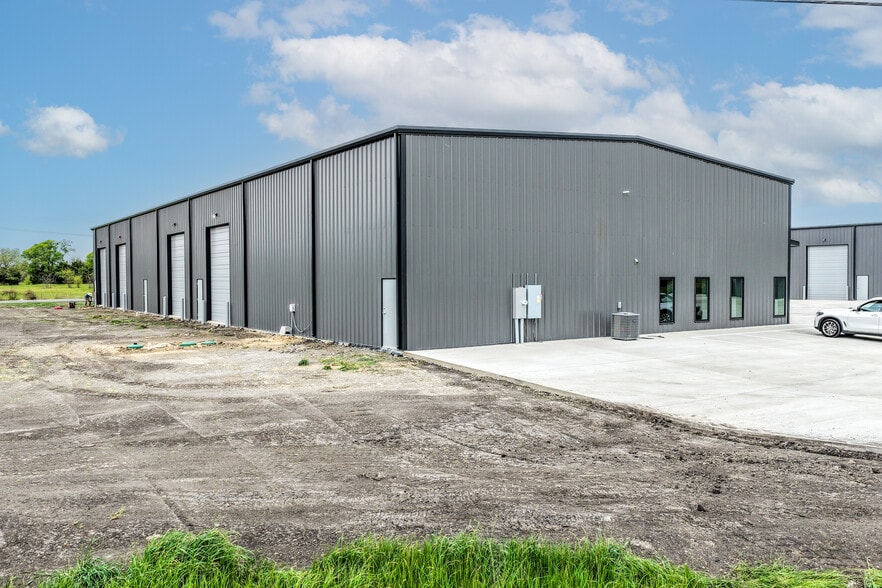 More Photos Of 1400 S State Hwy 78, Farmersville Industrial For Lease