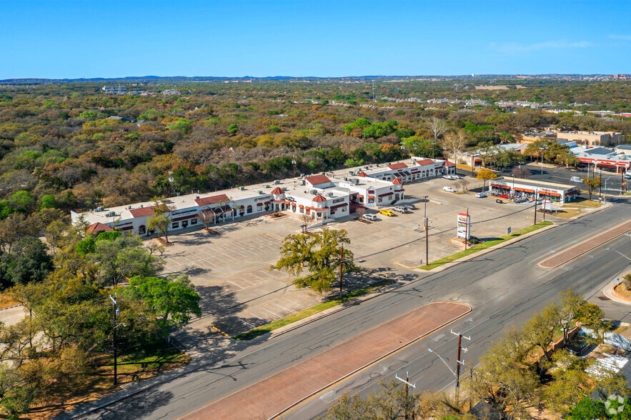 More Photos Of 14325-14395 Blanco Rd, San Antonio Unknown For Lease