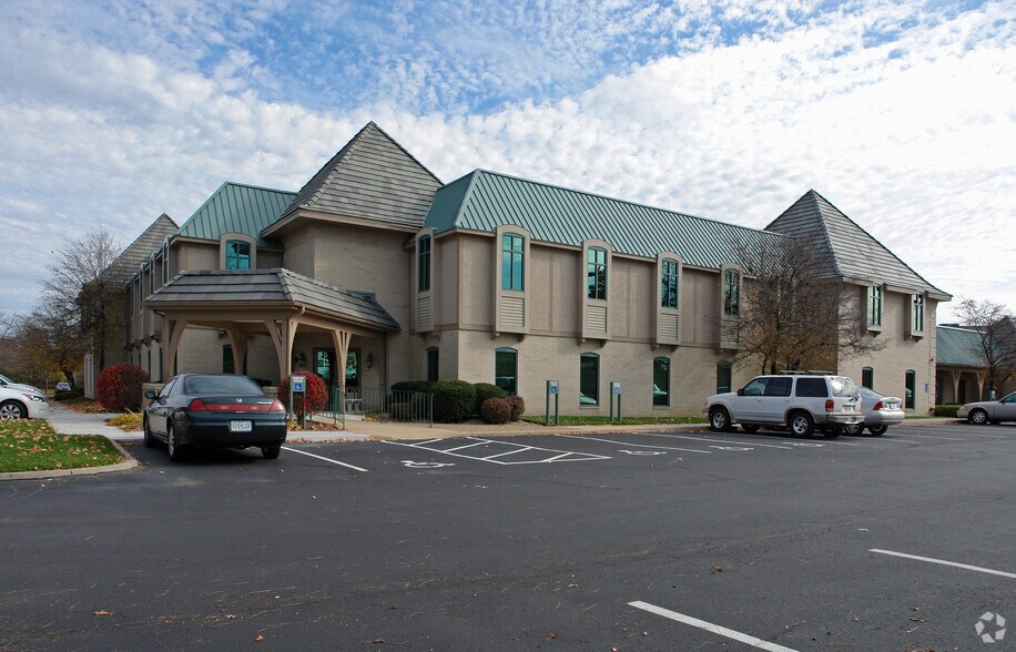 More Photos Of 5401 College Blvd, Leawood Office For Lease