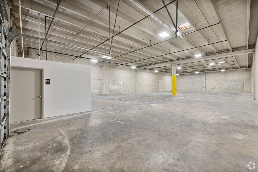 More Photos Of 7212-7282 NW 33rd St, Miami Unknown For Lease