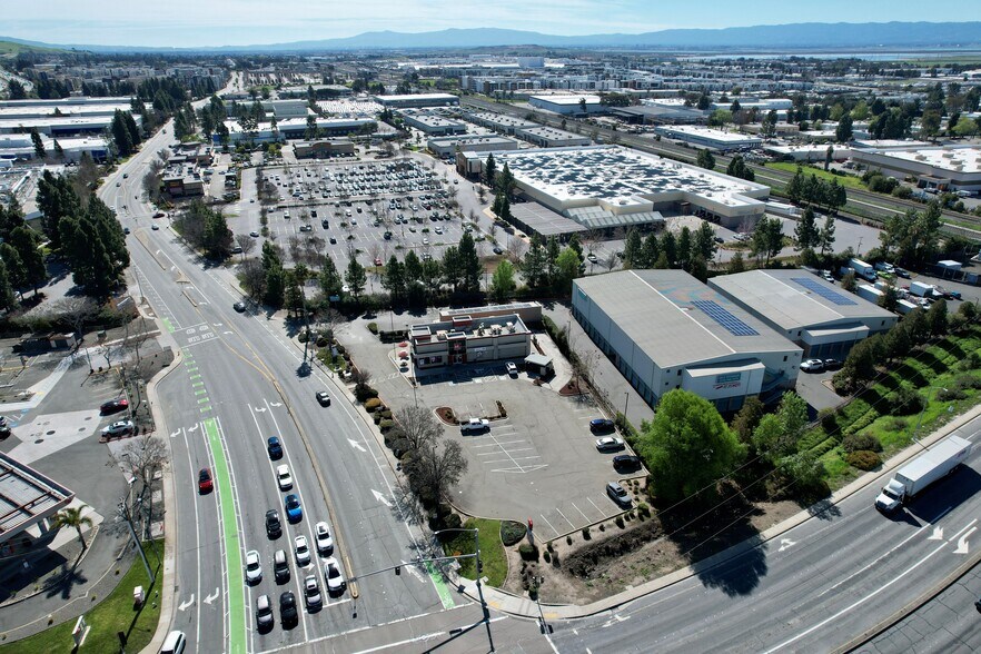 More Photos Of 43921 Osgood Rd, Fremont Fast Food For Sale