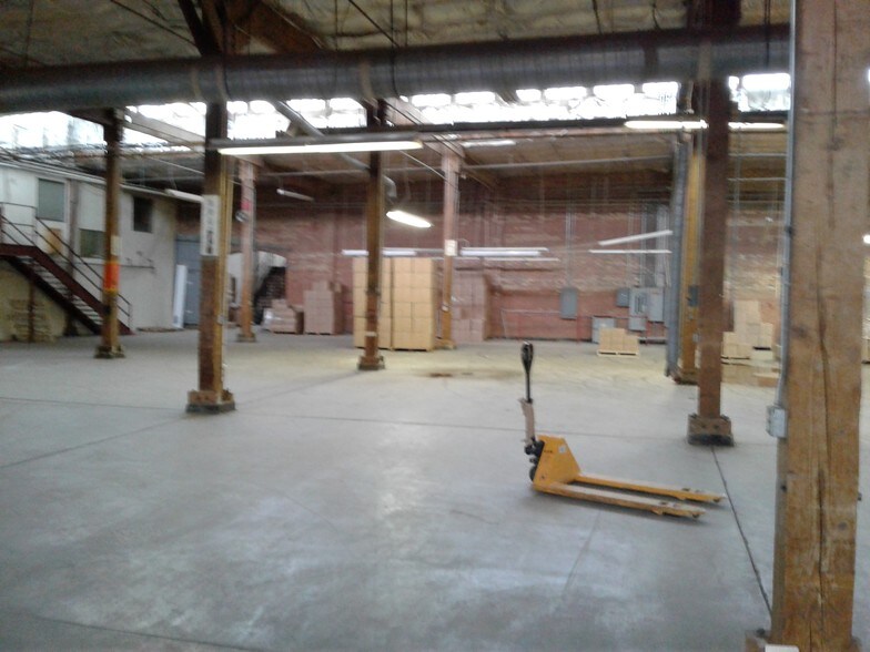 More Photos Of 1500 S 300 W, Clearfield Warehouse For Lease