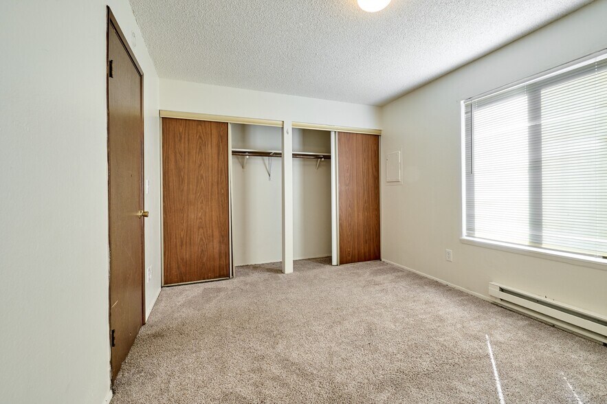 More Photos Of 1212-1214 Division St, Oregon City Apartments For Sale