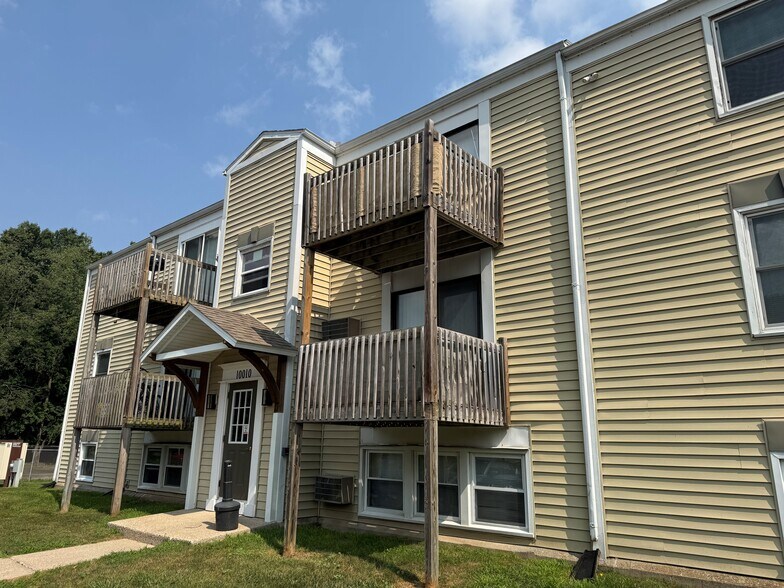 More Photos Of 10000-10010 S Westnedge Ave, Portage Apartments For Sale