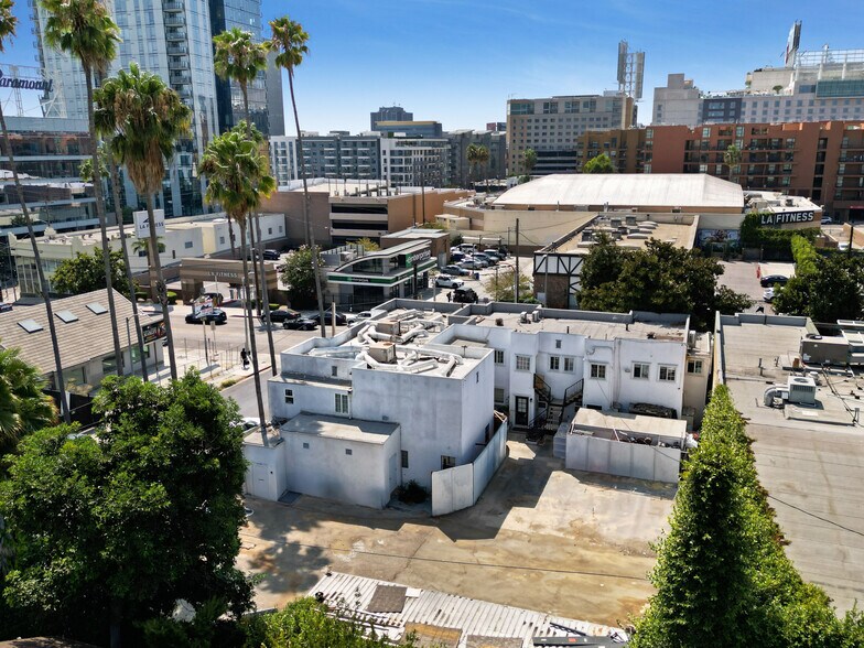 More Photos Of 1622 N Gower St, Los Angeles Loft Creative Space For Lease