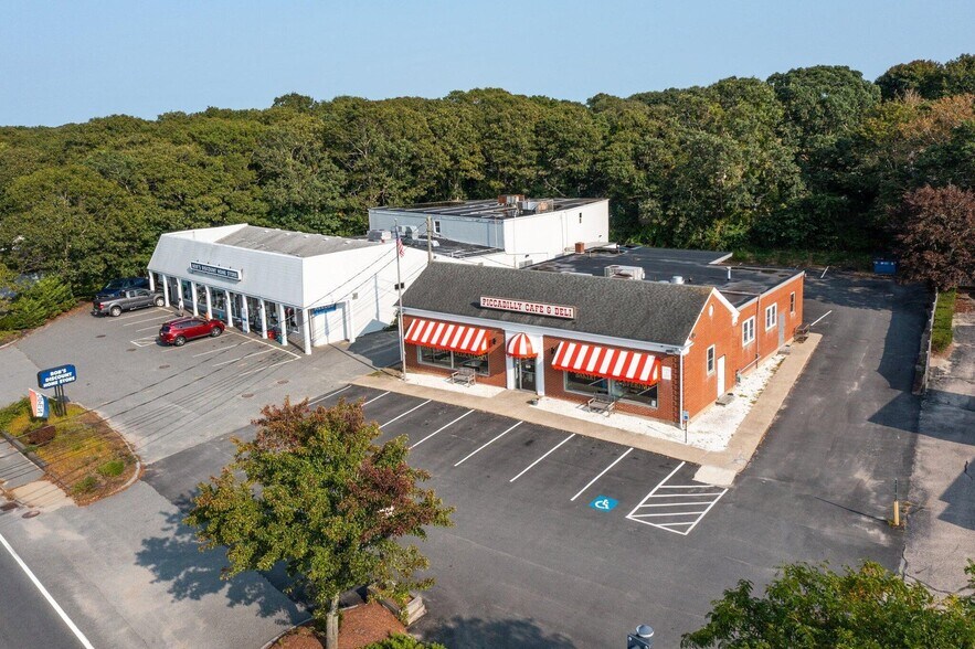 More Photos Of 1105 MA-28 Rt, South Yarmouth Restaurant For Sale