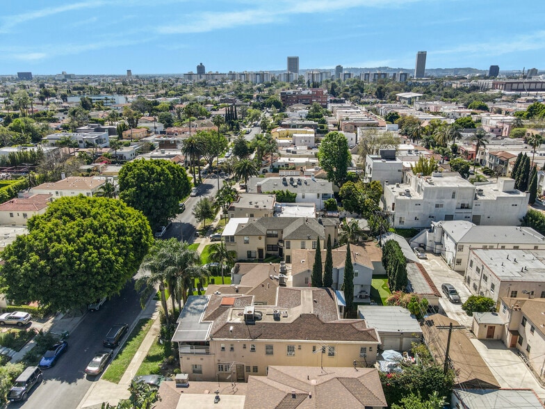 More Photos Of 461 N Vista St, Los Angeles Apartments For Sale