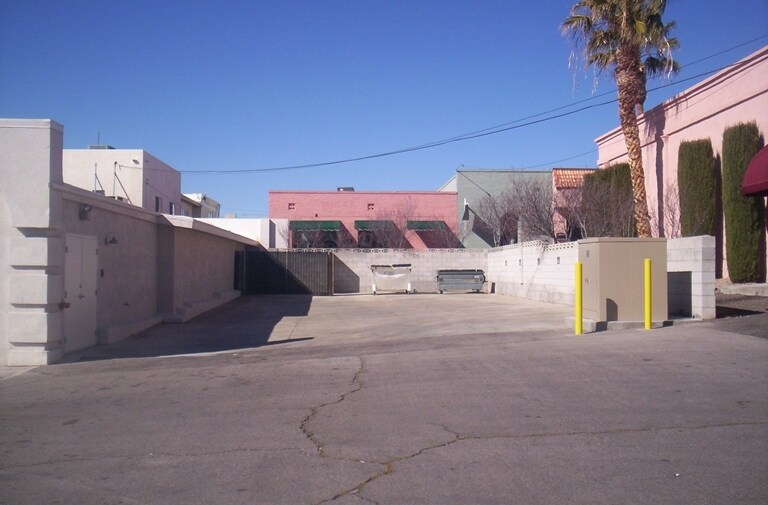 More Photos Of 1212 Wyoming St, Boulder City Storefront Retail Residential For Sale