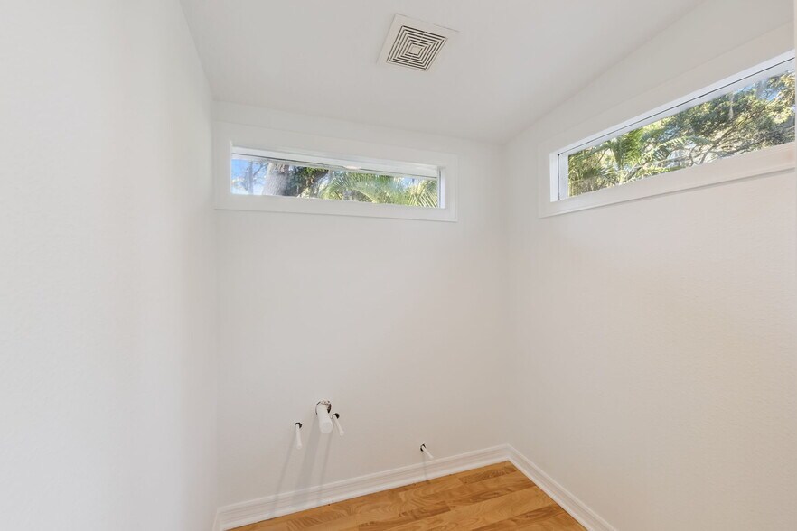 More Photos Of 1106 Brick Rd, Winter Garden Office For Lease
