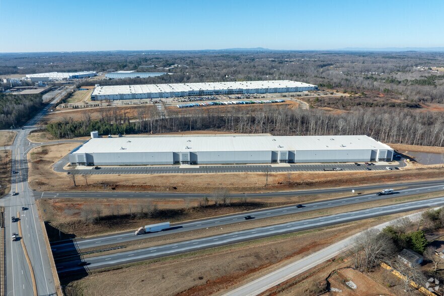 More Photos Of 380 John Dodd Rd, Spartanburg Distribution For Lease