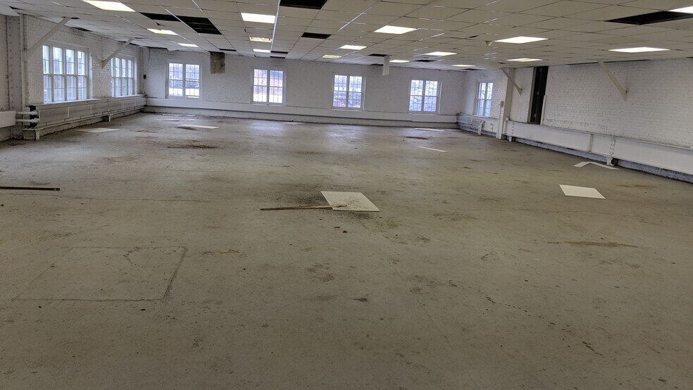 More Photos Of 20 Mill St, New Haven Flex For Lease