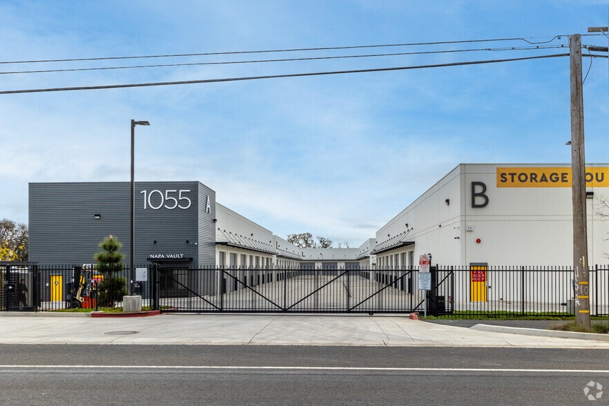 More Photos Of 1055 Soscol Ferry Rd, Napa Distribution For Sale