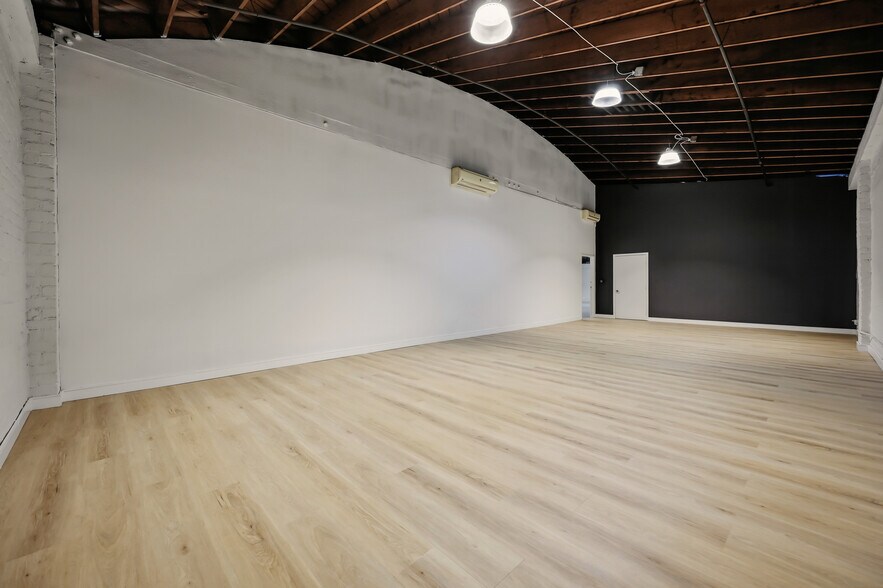More Photos Of 2529 Chambers St, Vernon Warehouse For Lease