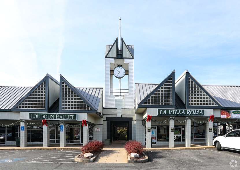 More Photos Of 305 E Market St, Leesburg Unknown For Lease