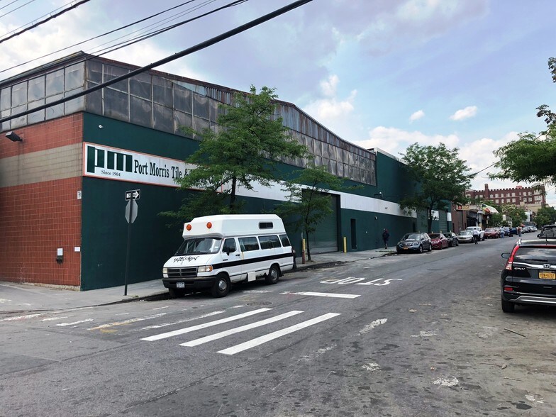 Primary Photo Of 1285 Oak Point Ave, Bronx Warehouse For Lease
