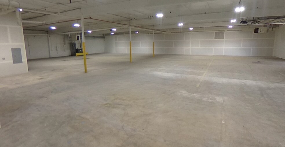 More Photos Of 409 N Dyer Rd, Spokane Warehouse For Lease