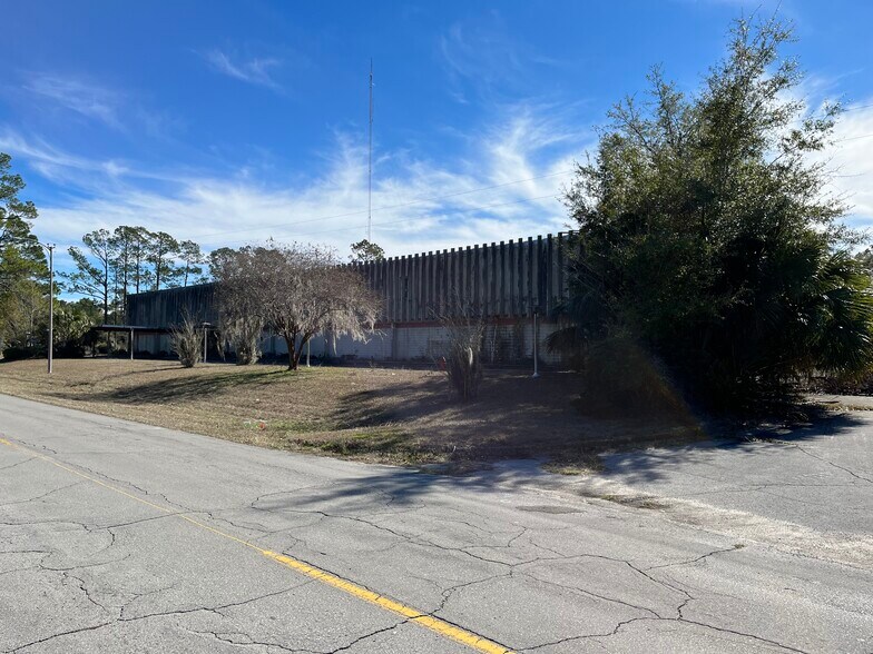 More Photos Of 407 E Ash St, Perry Medical For Sale