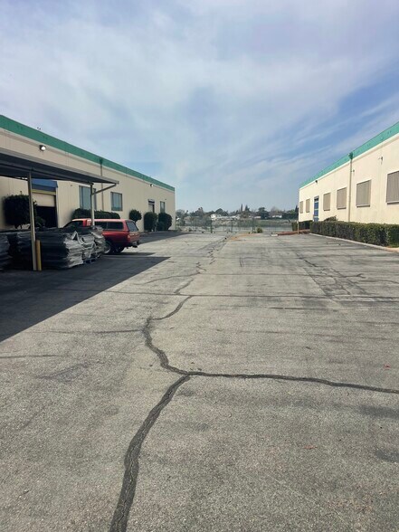 More Photos Of 5623 N Peck Rd, Arcadia Unknown For Lease