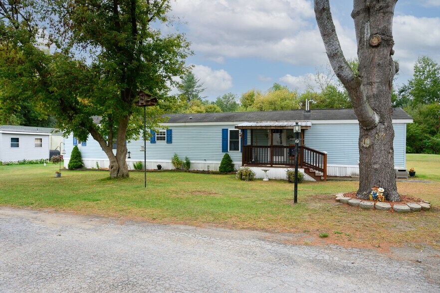More Photos Of 53 Banker Rd, Morrisonville Manufactured Housing Mobile Home Park For Sale