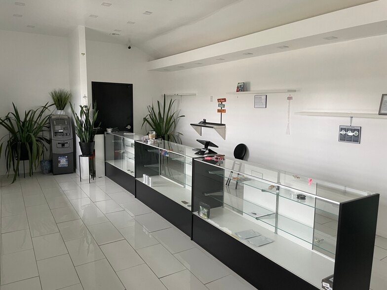 More Photos Of 6108 S 46th West Ave, Tulsa Loft Creative Space For Sale