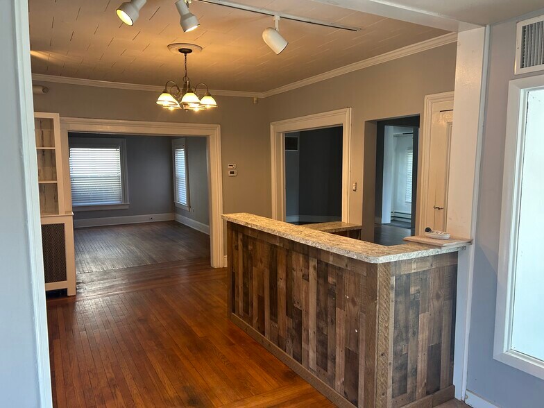 More Photos Of 19 N Main St, Marlboro Office Residential For Lease