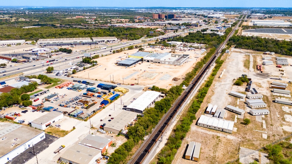 More Photos Of 3534-3542 Copeland Dr, San Antonio Light Manufacturing For Lease