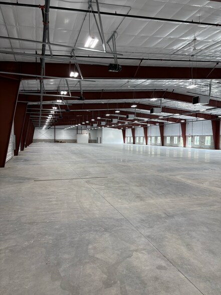 More Photos Of 6340 W Emerald Pky, Monee Warehouse For Lease
