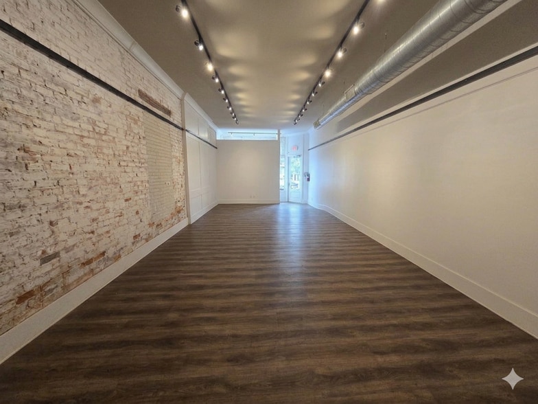 More Photos Of 23-27 Main St, Belmont Storefront Retail Office For Lease