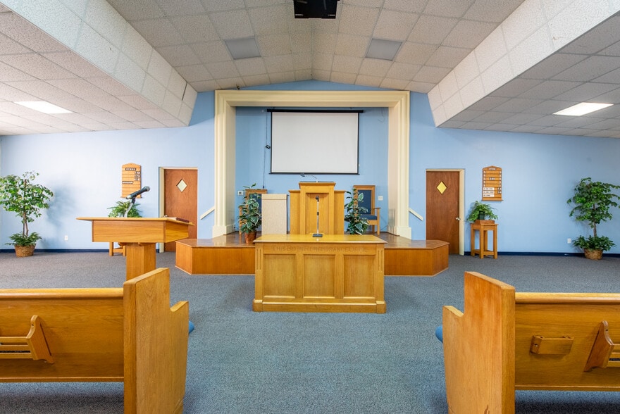More Photos Of 4608 N Nebraska Ave, Tampa Religious Facility For Sale