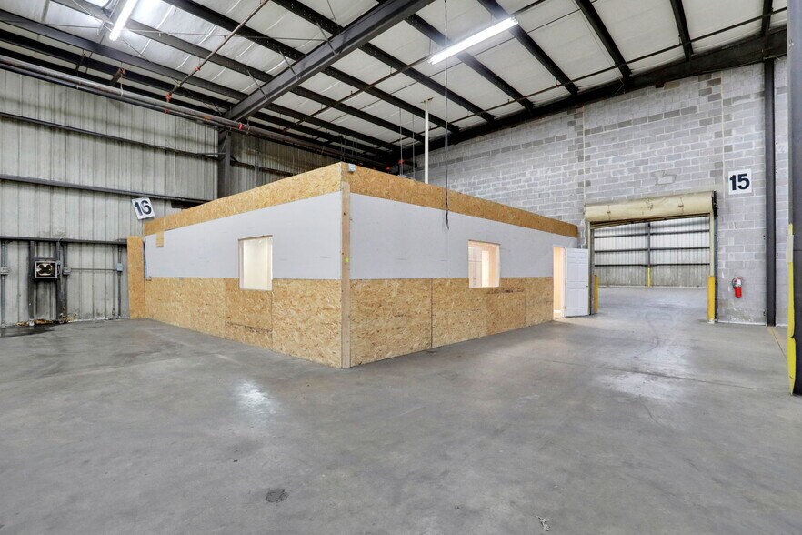 More Photos Of 1507-1775 Industrial Blvd, Jacksonville Unknown For Lease