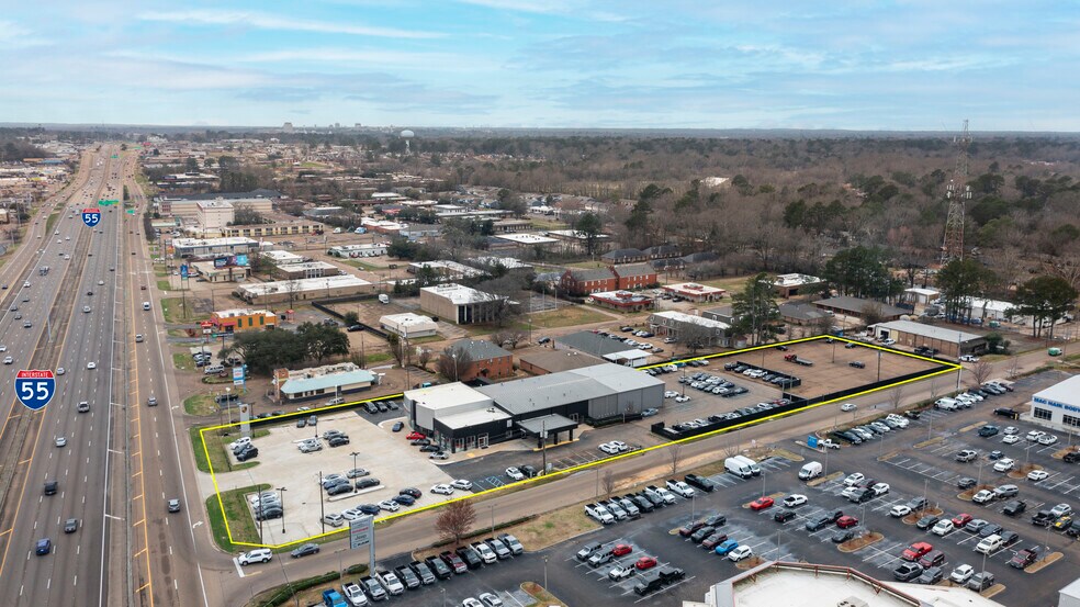 More Photos Of 5385 N I 55 St, Jackson Auto Dealership For Sale