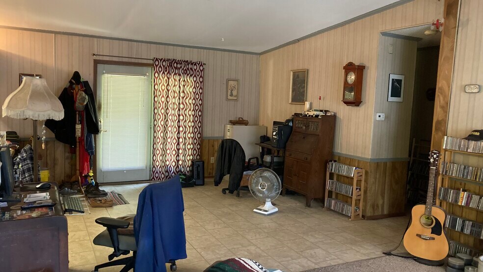 More Photos Of 22413 Highway C, Lawson Specialty For Sale