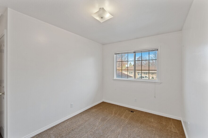 More Photos Of 984 E 900 S, Provo Apartments For Sale
