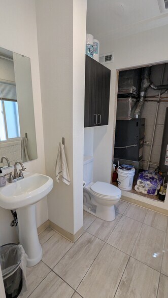 More Photos Of 2842 W 44th Ave, Denver Storefront For Lease