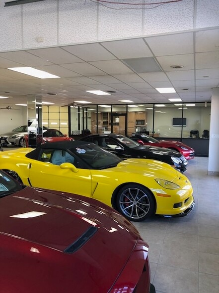 More Photos Of 7682 E 46th Pl, Tulsa Auto Dealership For Lease
