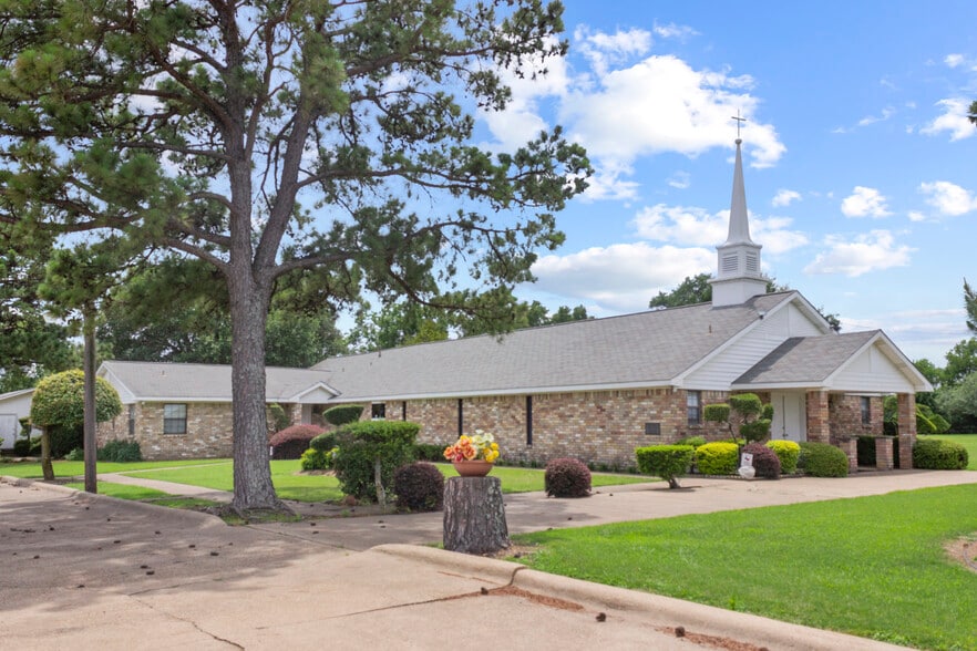 More Photos Of 21177 US Highway 80, Wills Point Religious Facility For Sale