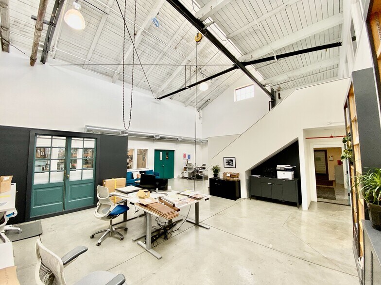 More Photos Of 1360 5th St, Berkeley Warehouse For Lease