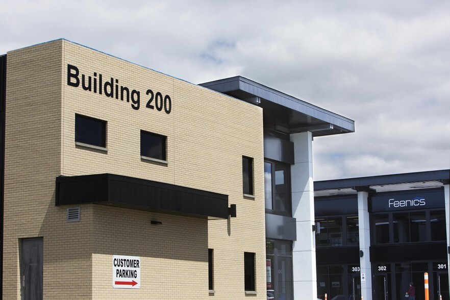 Primary Photo Of 2310 St Laurent Blvd, Ottawa Flex For Sale