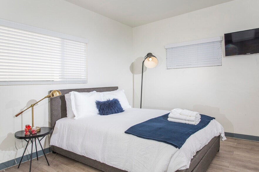 More Photos Of 12128 Ramona Ave, Hawthorne Apartments For Sale