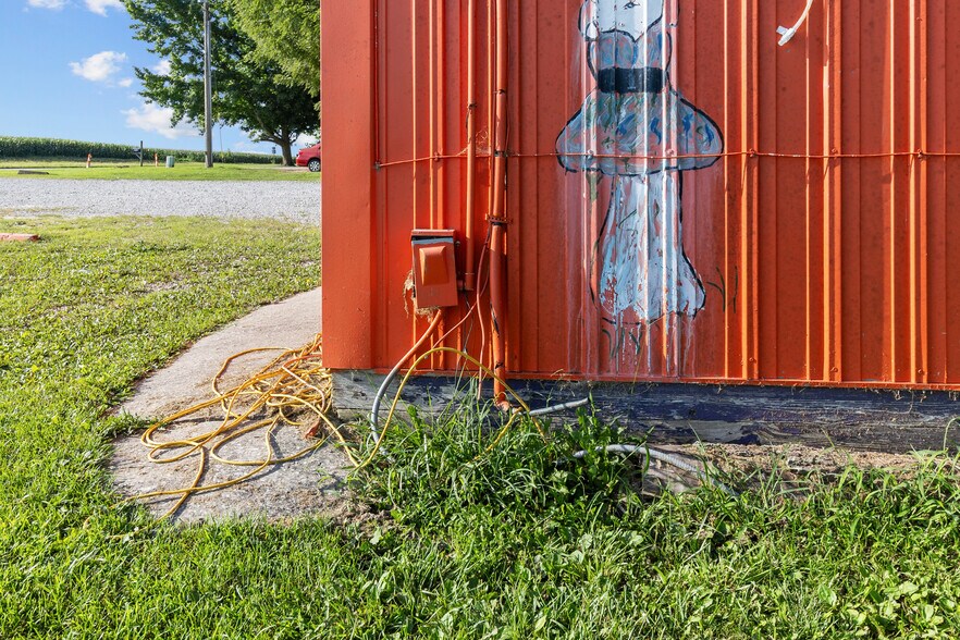 More Photos Of 1420 Highway M, Sedalia Service Station For Sale